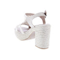 Sandalias Xti zapatos Mujer modelo 142839 Blanco Hebilla