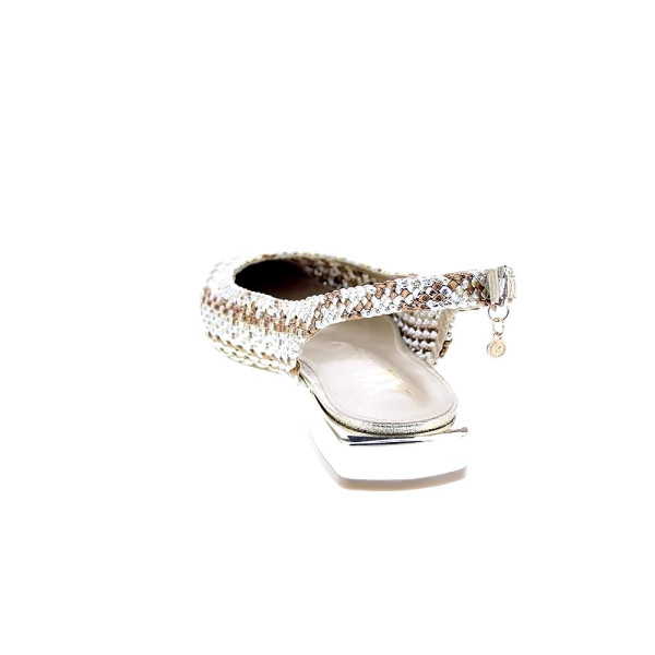 Sandalias Xti zapatos Mujer modelo 143938 Oro Hebillas