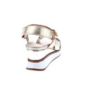 Sandalias Xti zapatos Mujer modelo 143882 Oro Velcro