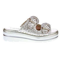 Sandalias Carmela zapatos Mujer modelo 162335 Oro Hebillas
