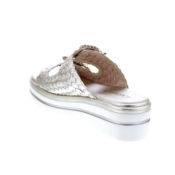 Sandalias Carmela zapatos Mujer modelo 162335 Oro Hebillas