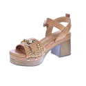 Sandalias Carmela zapatos Mujer modelo 16236701 Marrón Hebillas