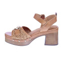 Sandalias Carmela zapatos Mujer modelo 16236701 Marrón Hebillas