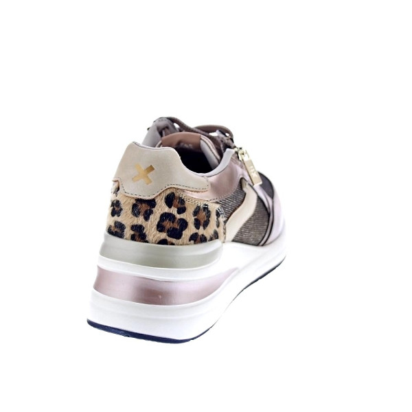 Zapatillas Xti zapatos Mujer modelo 144629 Oro Cordón