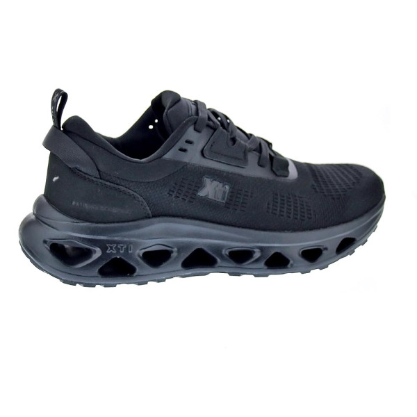 Zapatillas Xti zapatos Mujer modelo 144543 Negro Cordón