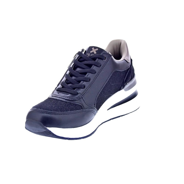 Zapatillas Xti zapatos Mujer modelo 144629 Negro 