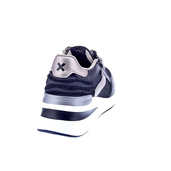 Zapatillas Xti zapatos Mujer modelo 144629 Negro 