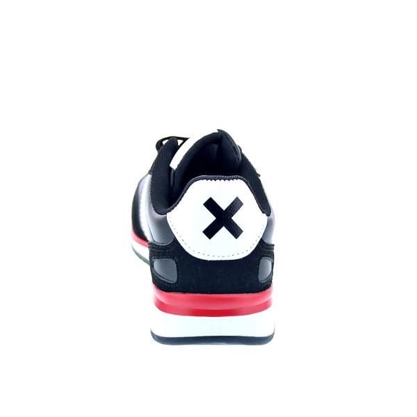 Zapatillas Xti zapatos Niño modelo 151393 Negro 