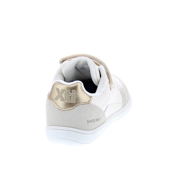 Zapatillas Xti zapatos Niño modelo 15311702 Barefoot Beige 