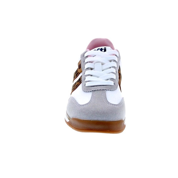 Zapatillas Xti zapatos Niña modelo 15301308 Blanco 