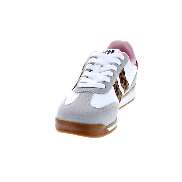 Zapatillas Xti zapatos Niña modelo 15301308 Blanco 