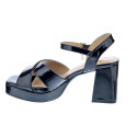 Sandalias Xti zapatos Mujer modelo 142356 Negro 