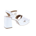 Sandalias Xti zapatos Mujer modelo 142356 Blanco 