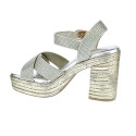 Sandalias Xti zapatos Mujer modelo 142741 Oro 